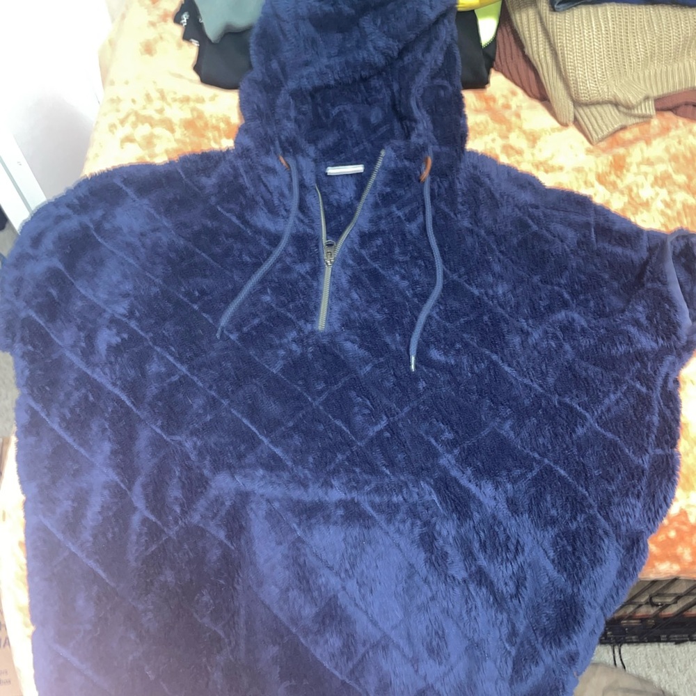 Cozy Navy Blue Hooded Pullover